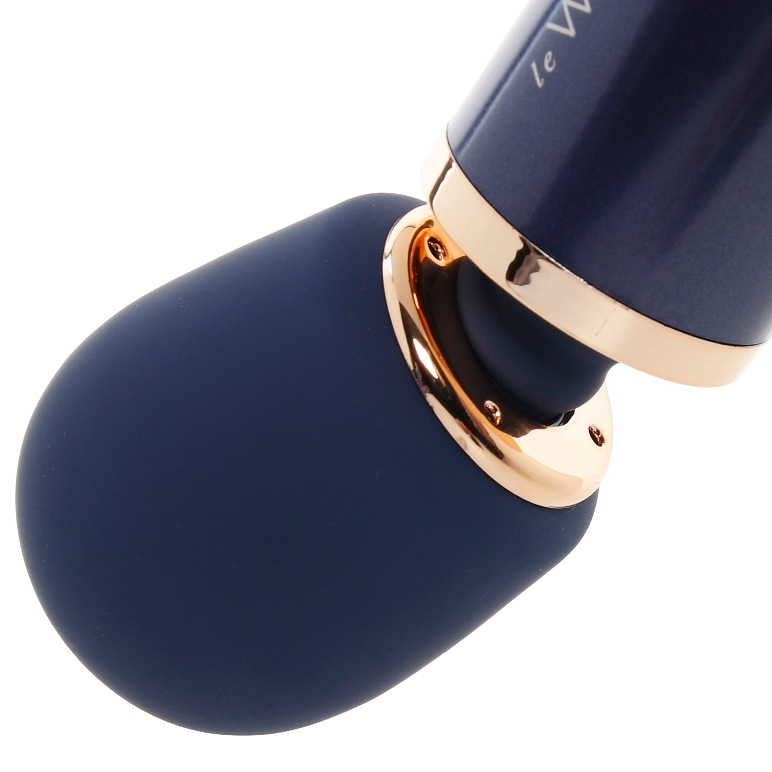 Le Wand Petite Vibrating Wand Massager in Navy - Image 2